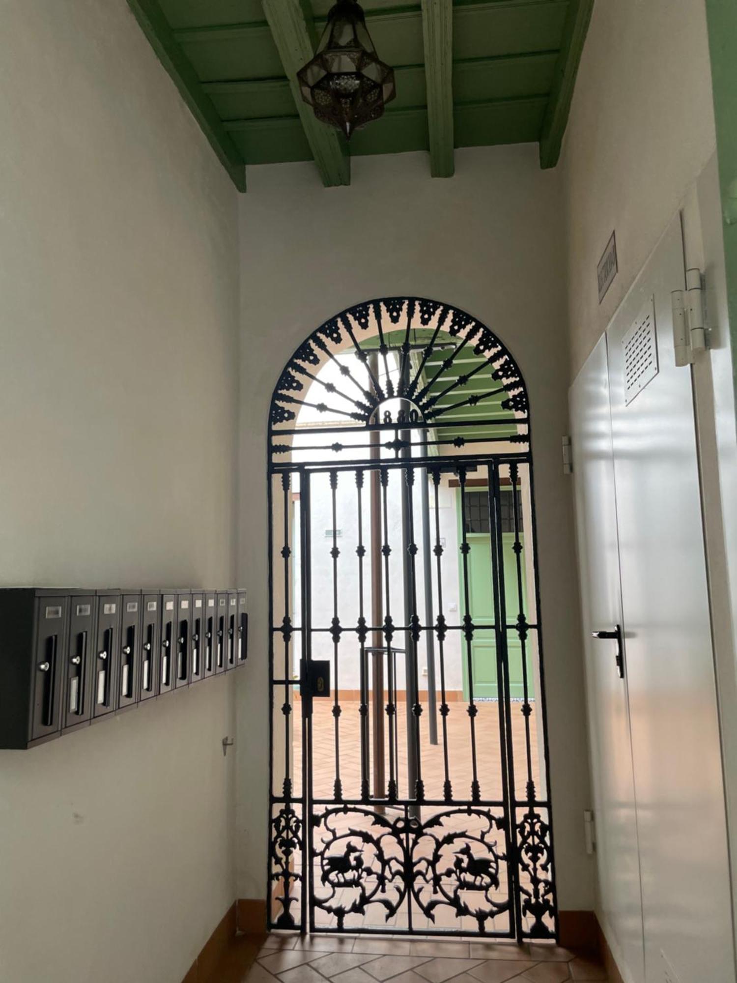 Komodo Gran Poder - Penthouse With Private Pool And Cozy Twin Bedroom Central Apartment Севилья Экстерьер фото