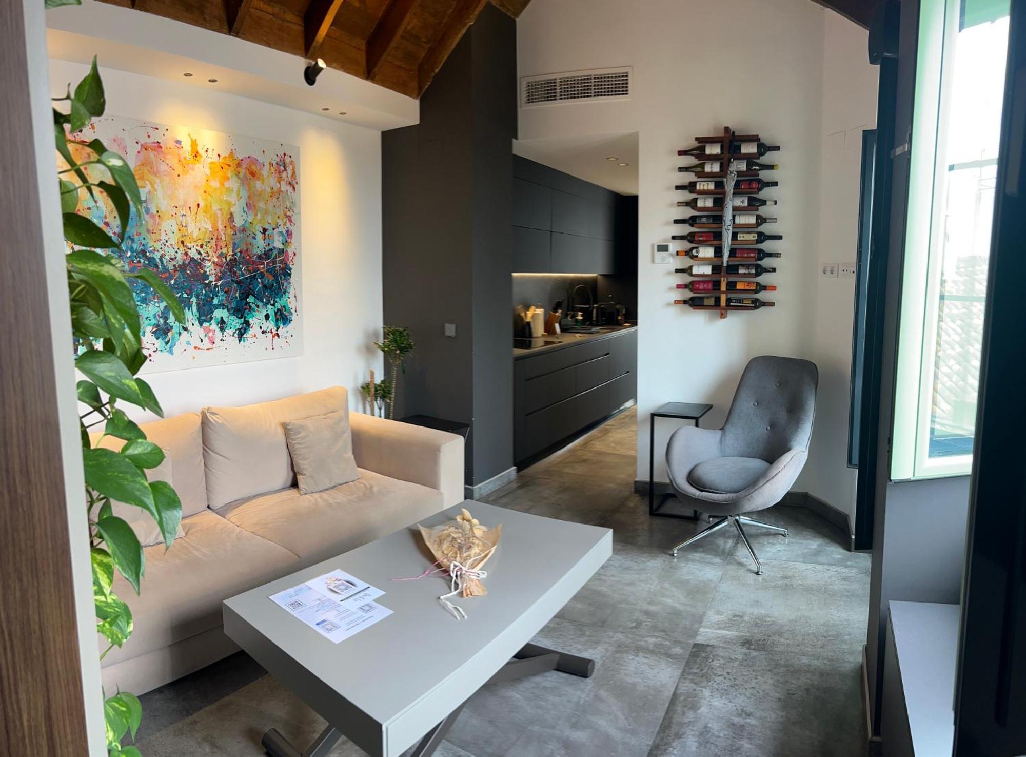 Komodo Gran Poder - Penthouse With Private Pool And Cozy Twin Bedroom Central Apartment Севилья Экстерьер фото